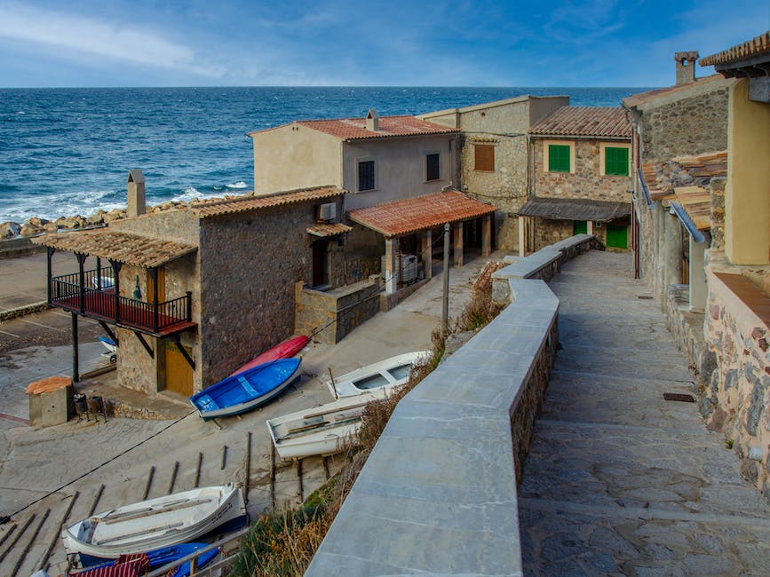 Bild eines Hauses am Meer, das an einem Küstenort spielt