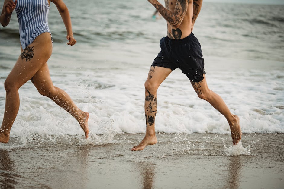 Alt-Attribut für "Wann ins Meer nach Tattoo?"